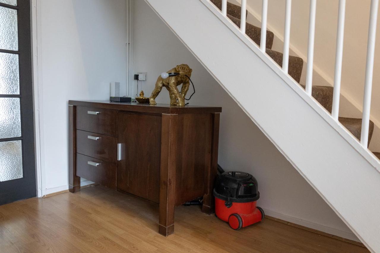 Вилла London - 4 Bed - Sleeps 8 - Garden - Pet Friendly Экстерьер фото