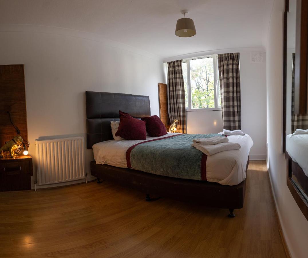 Вилла London - 4 Bed - Sleeps 8 - Garden - Pet Friendly Экстерьер фото